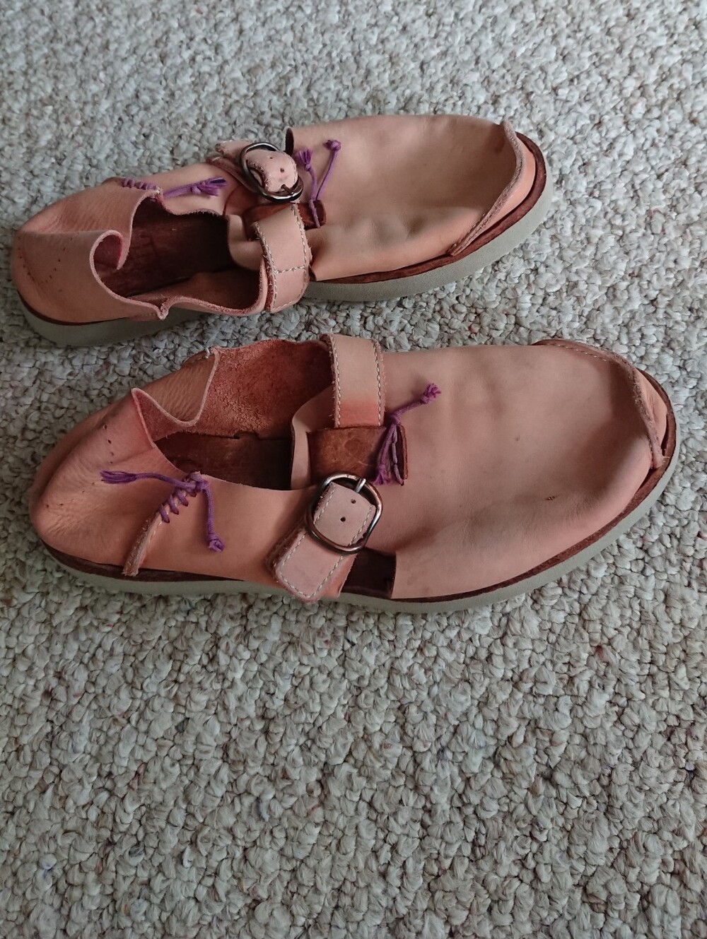 Satorisan Benirras Premium slip on leather sandals in salmon shade color sz 8.5